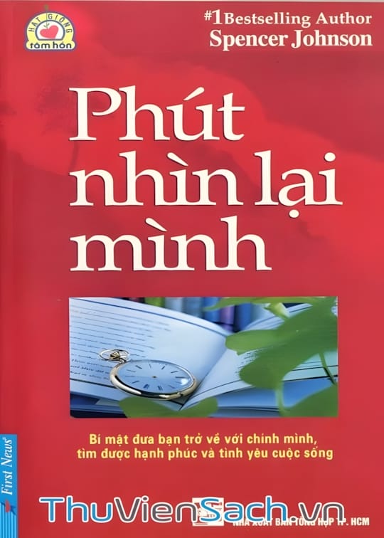 Ảnh bìa sách Phút Nhìn Lại Mình
